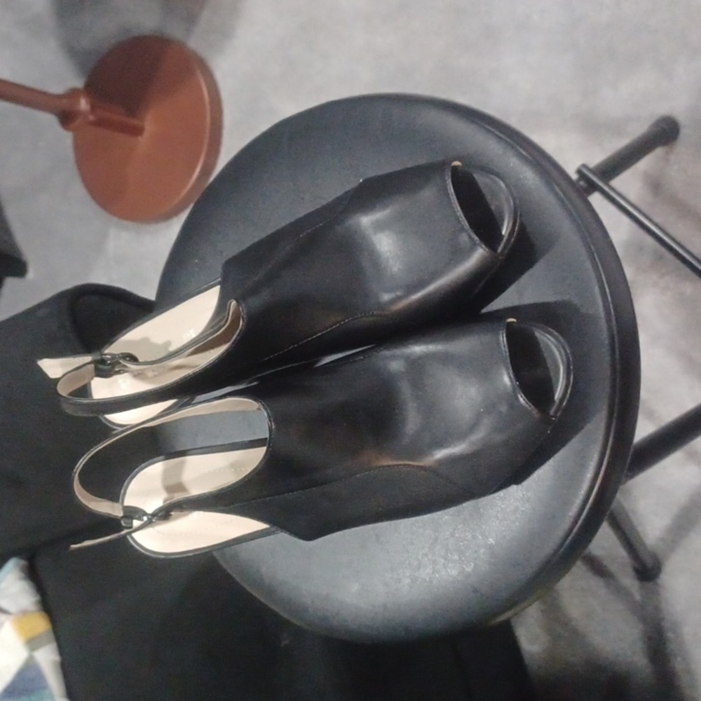 Naturalizer comfort pumps